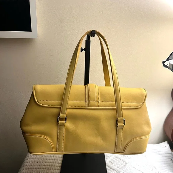 Vintage Coach Yellow Hamptons Bag ππ§ - Picture 3 of 17
